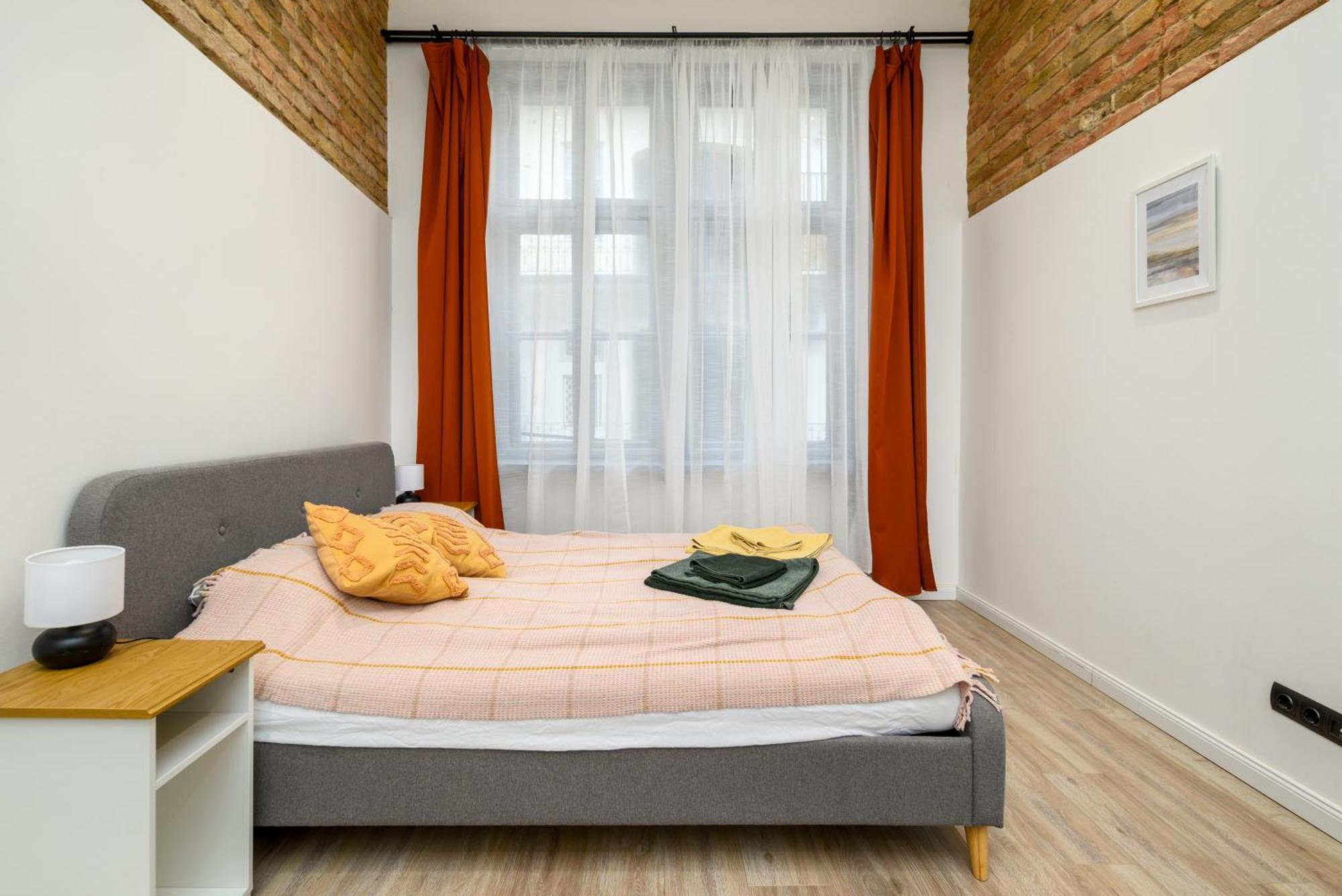 Downtown Apartment 2 Minutes From Opera House Budapest Esterno foto