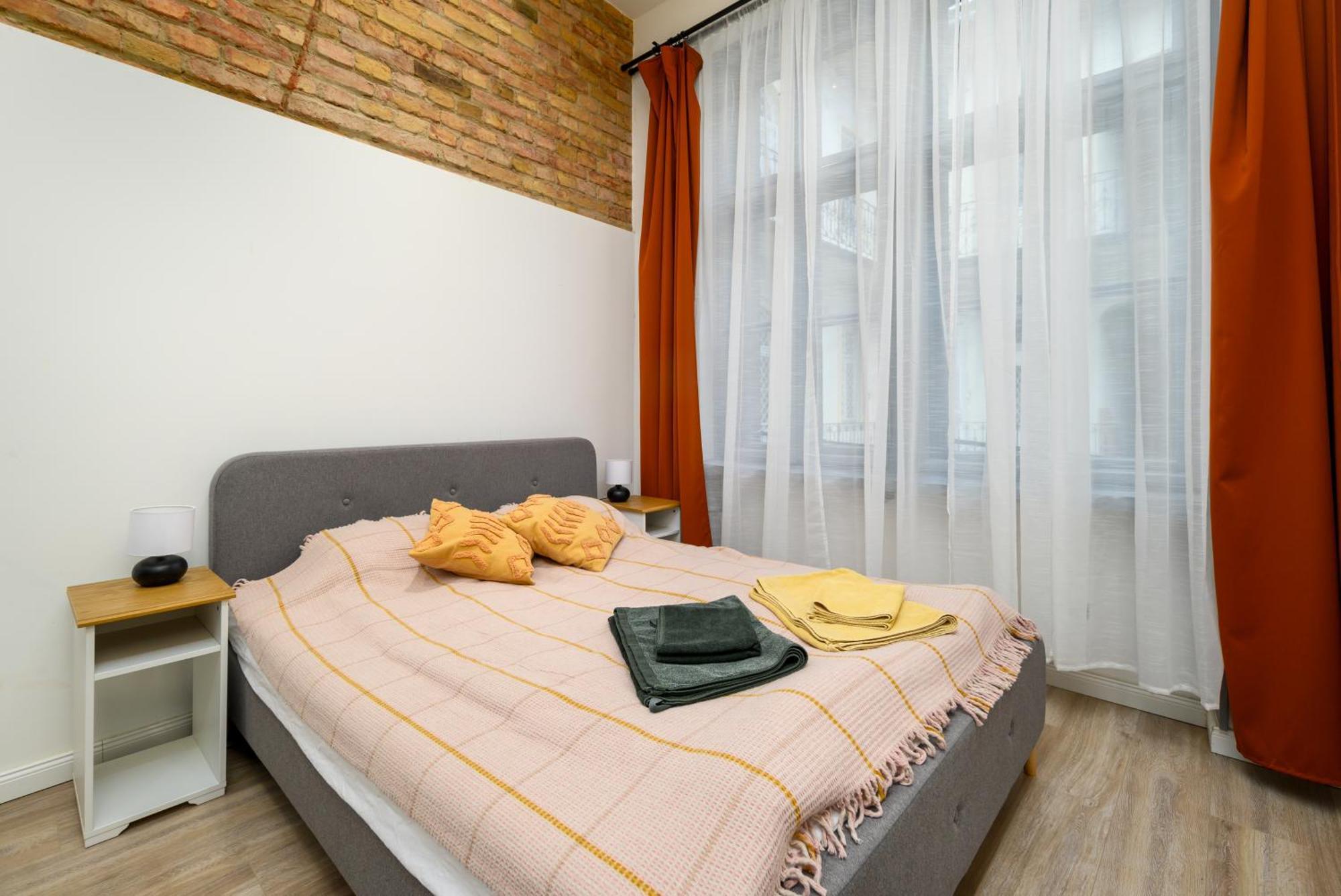 Downtown Apartment 2 Minutes From Opera House Budapest Esterno foto